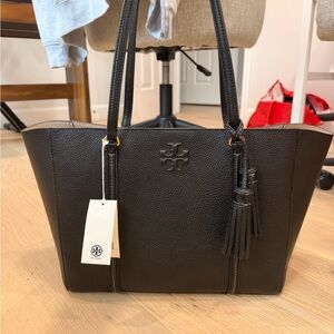 Tory Burch Thea Leather Tote NWT